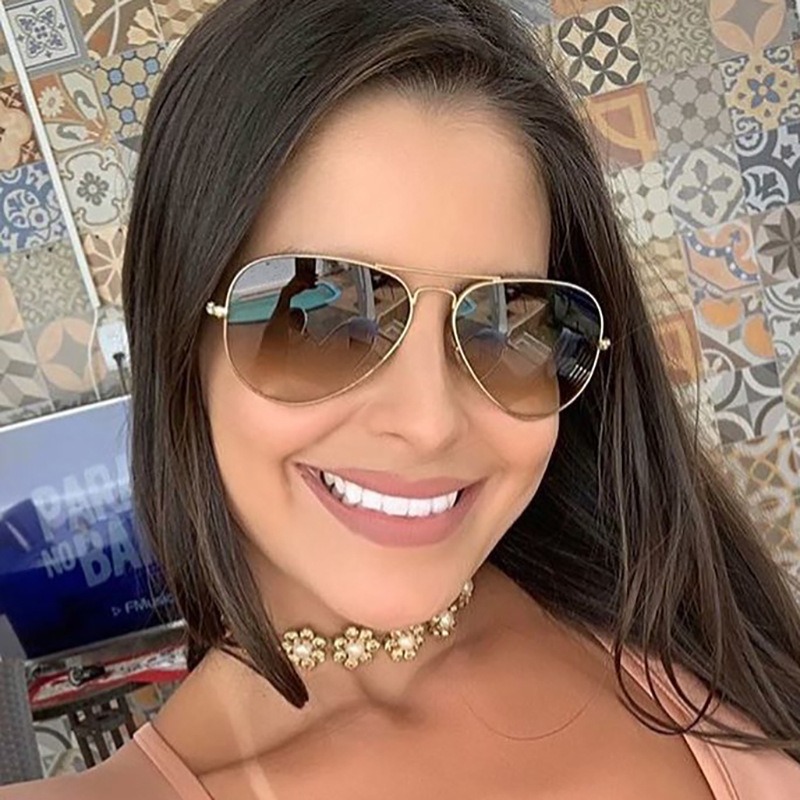 Retro Fashion Metal Oval Frame - مراجعة Photo Booth Frame وسعره