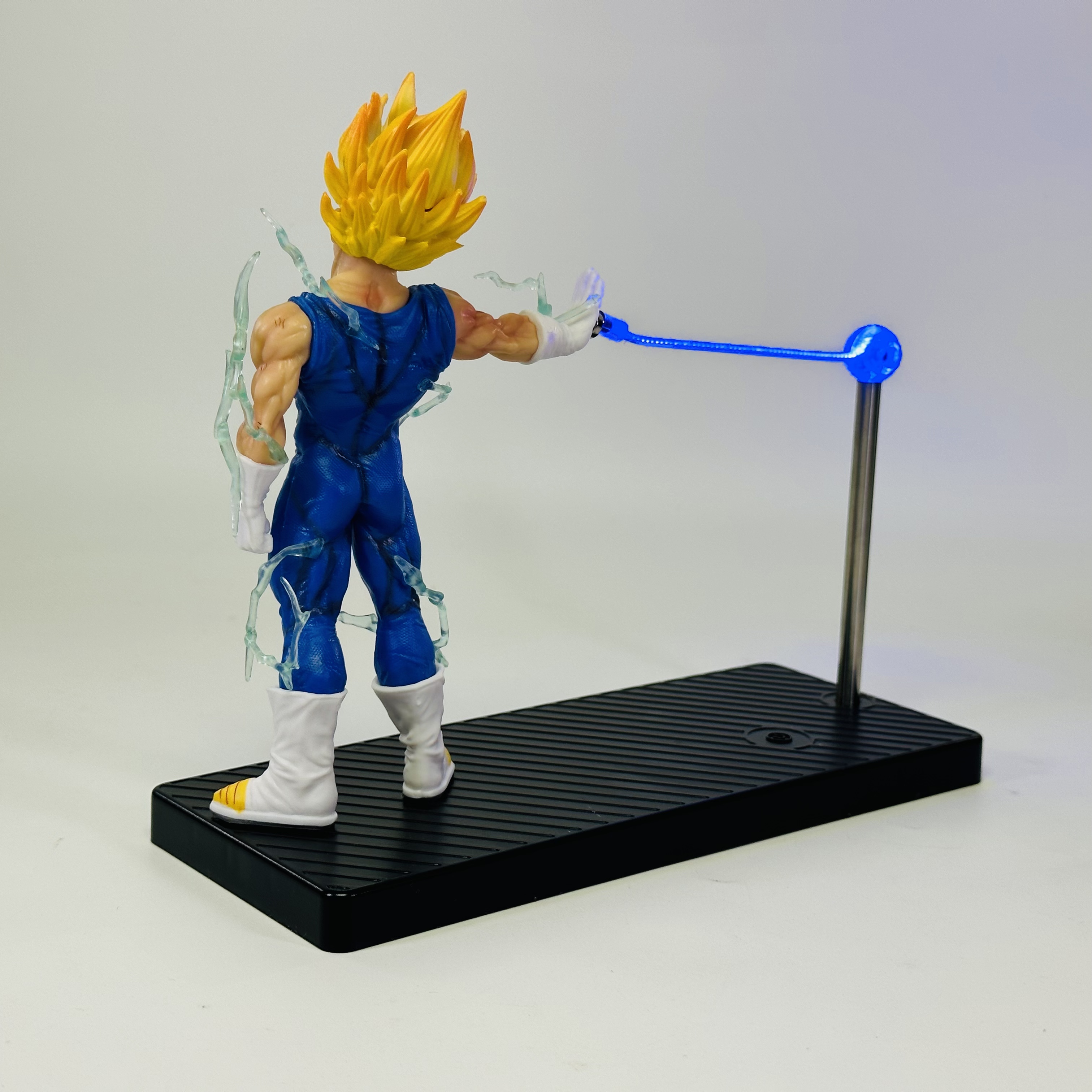 Vegeta Super Saiyan Magnetic N - مراجعة Event Z وسعره