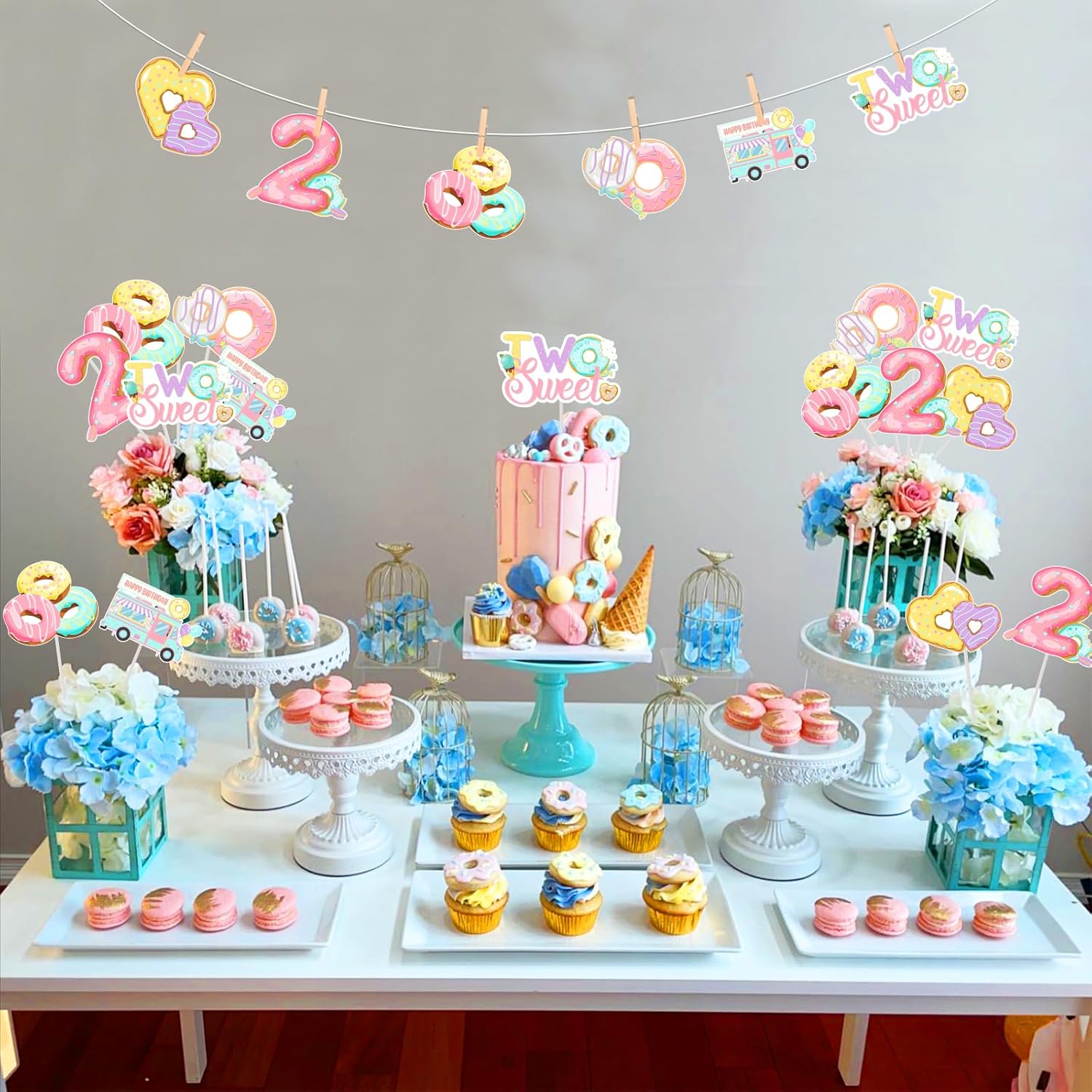 Donut 2nd Birthday Centerpiece - مراجعة Centerpiece Stick وسعره