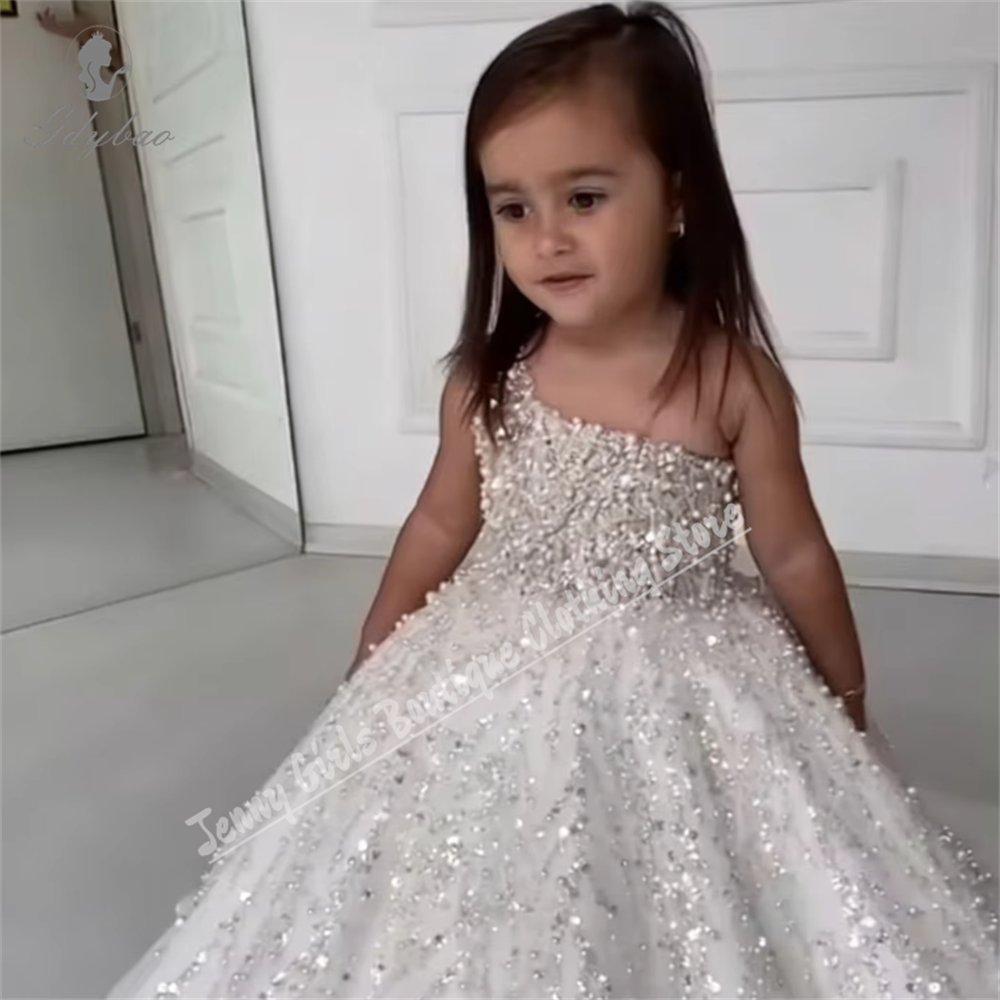 Glitter Beading Fluffy Single  - مراجعة Birthday Sash Glitter وسعره