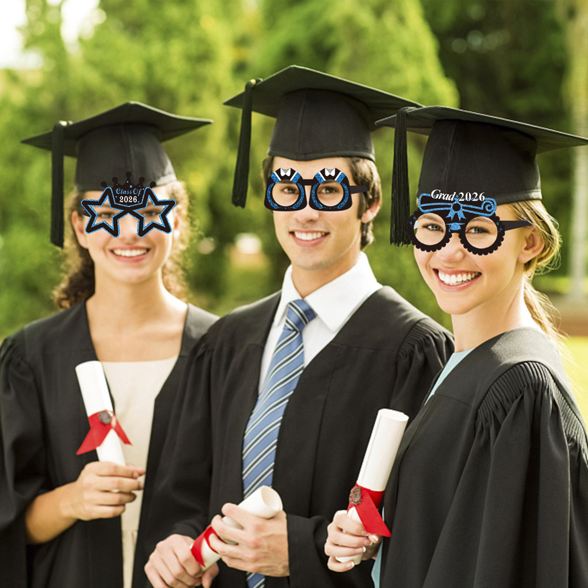 Class of 2026 Graduation Photo - مراجعة Photo Booth Frame وسعره