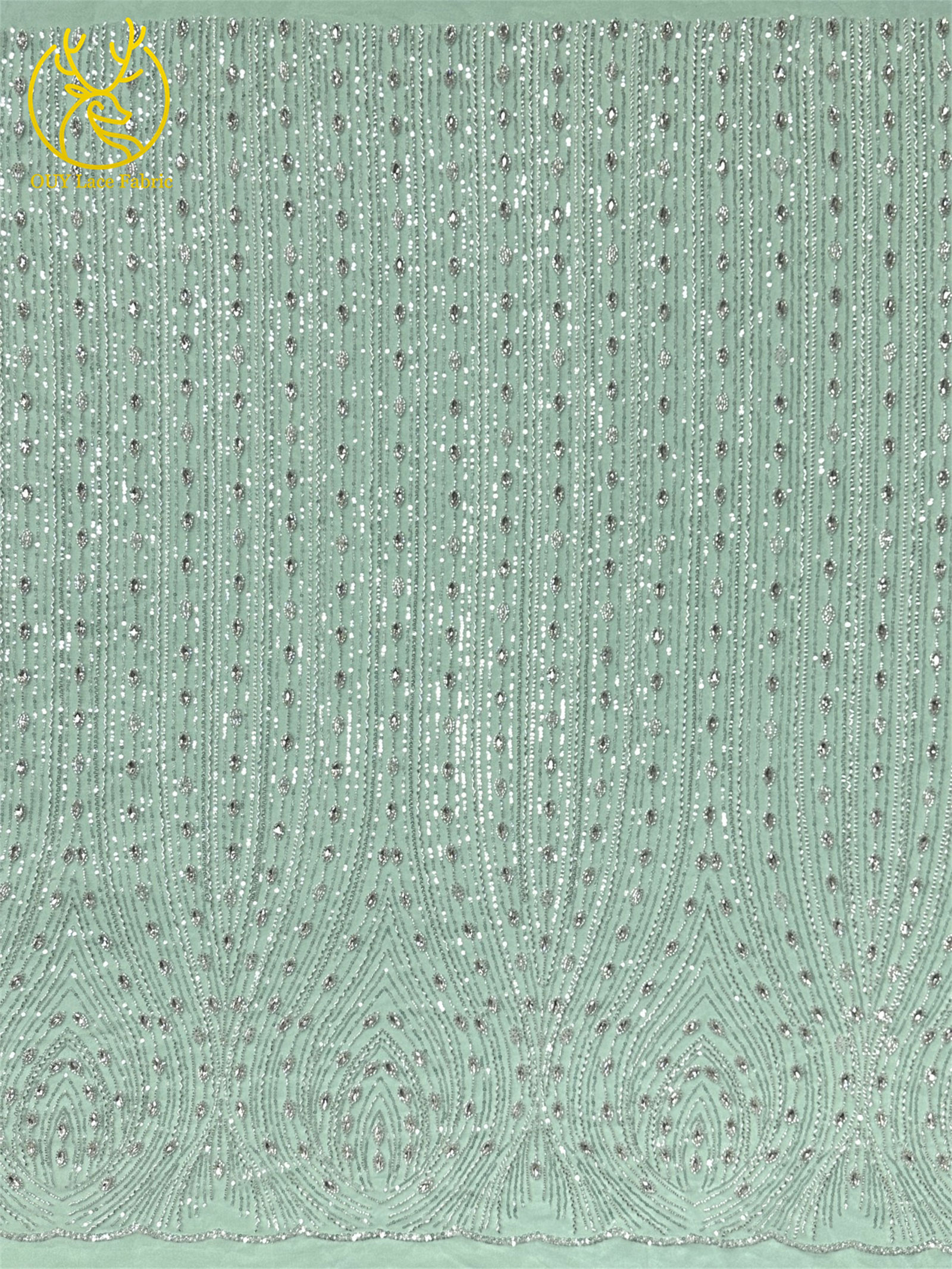 Luxurious Nigerian Diamond Lac - مراجعة Glitter Tablecloth وسعره