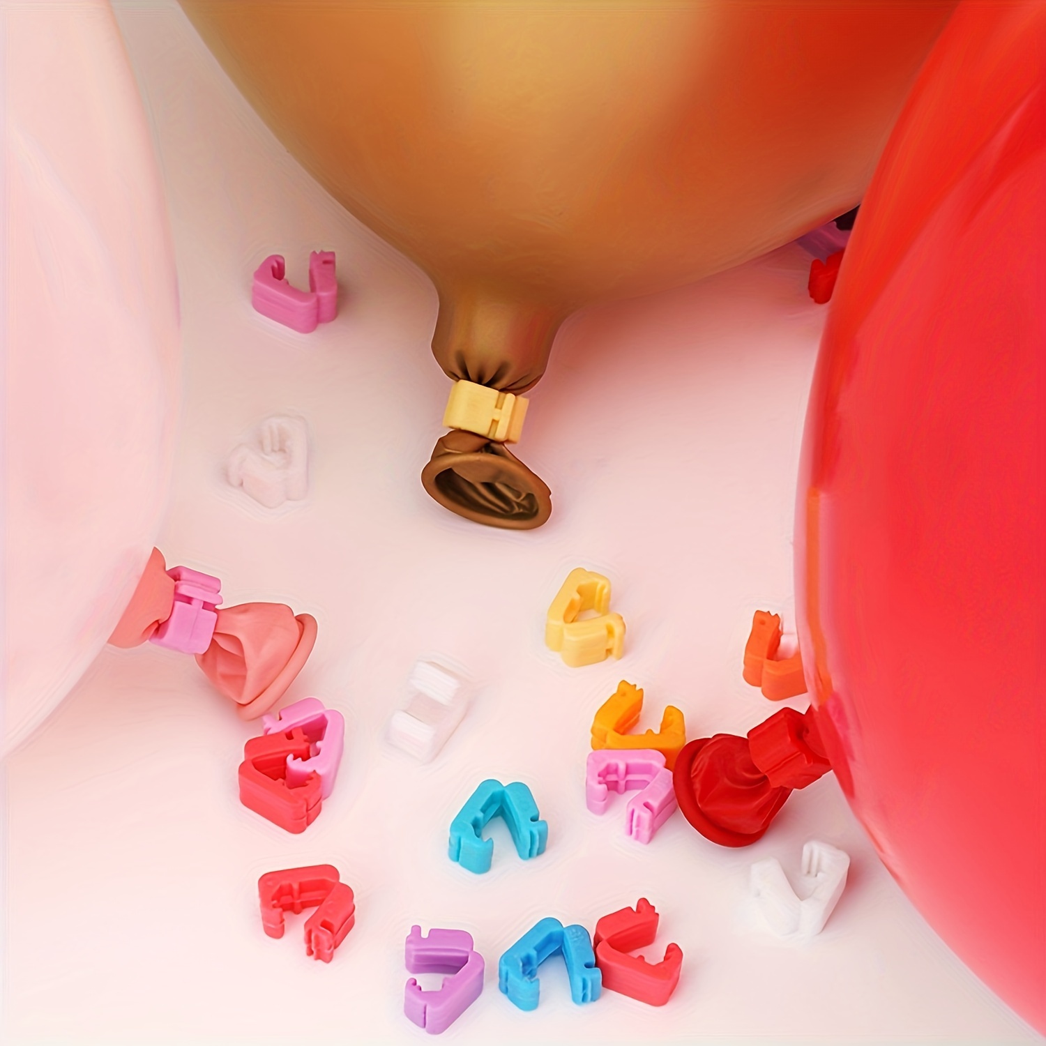 Colorful Plastic Balloon Seali - مراجعة Balloon Arch Kit وسعره